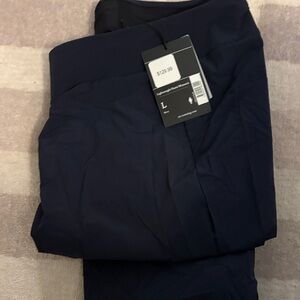 On Running Women's Navy Lightweight Pants with Tag